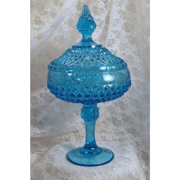 Vintage Indiana Glass Capri Diamond Point Lidded Pedestal Compote - Candy Dish - Picture 3 of 5